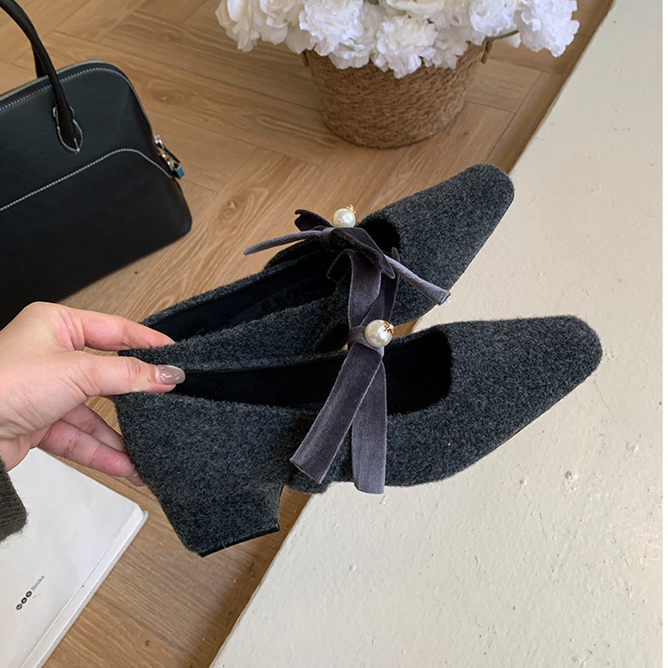 法式方头串珠蝴蝶结一字带玛丽珍鞋女2025春冬新绒面粗跟保暖单鞋