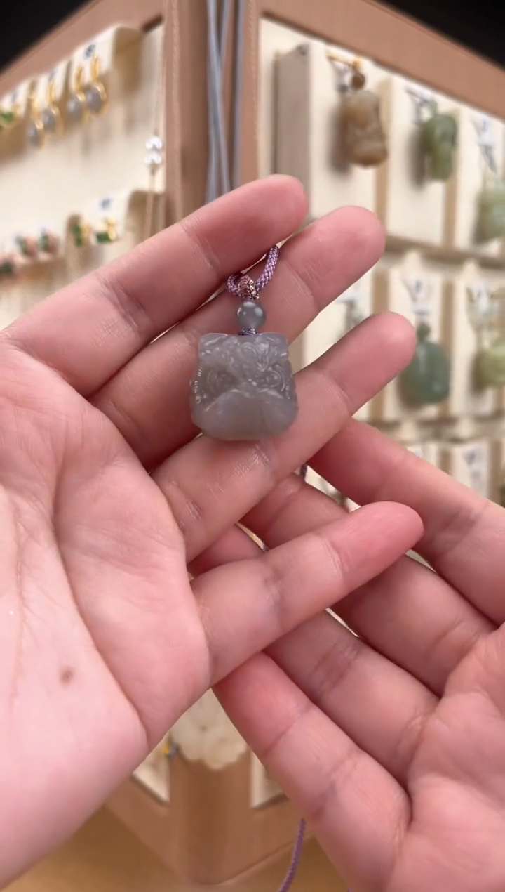 【闪购商品】和田玉颈饰未镶嵌小醒狮吊坠