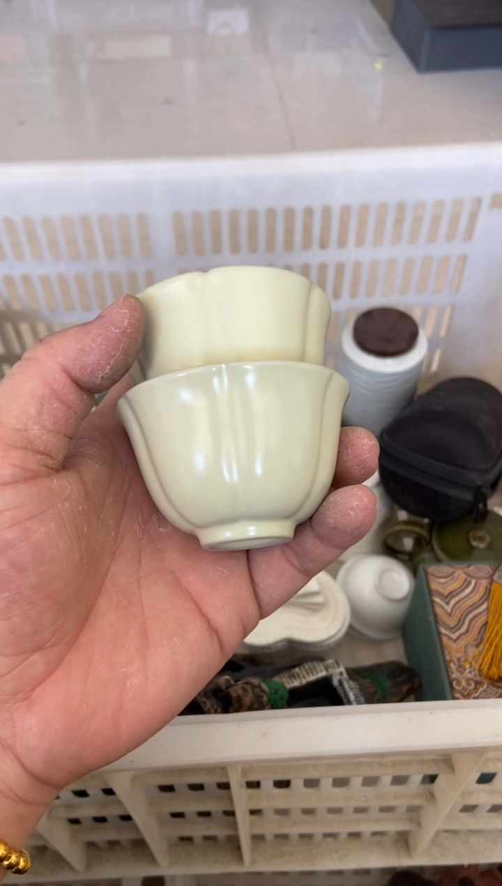 杯无运费险有瑕疵的摄影的产品有使用过的痕迹有点脏介意勿拍杯