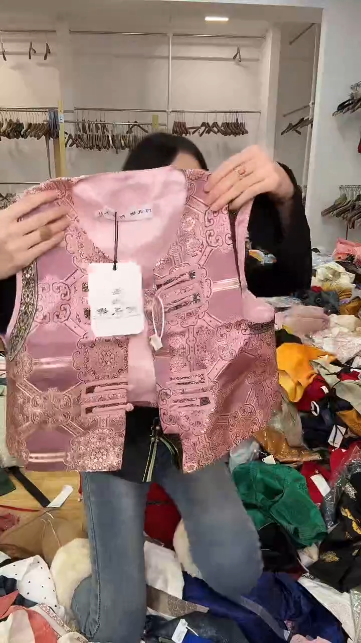 M码      110斤  马甲