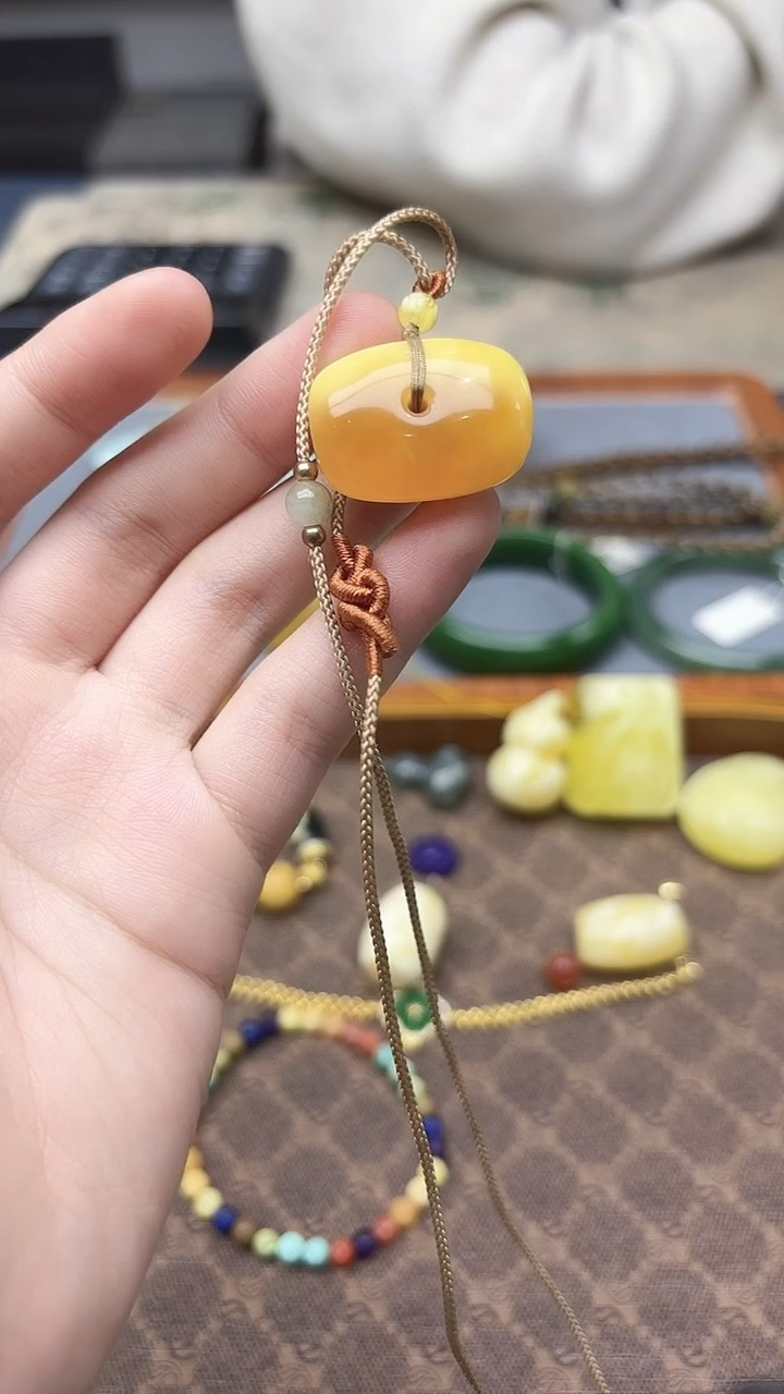 蜜蜡颈饰未镶嵌蜜蜡吊坠YN