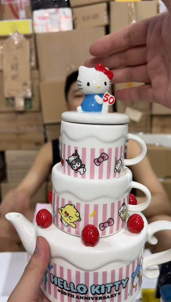 瓷片原盒kt猫50周年茶壶套组
