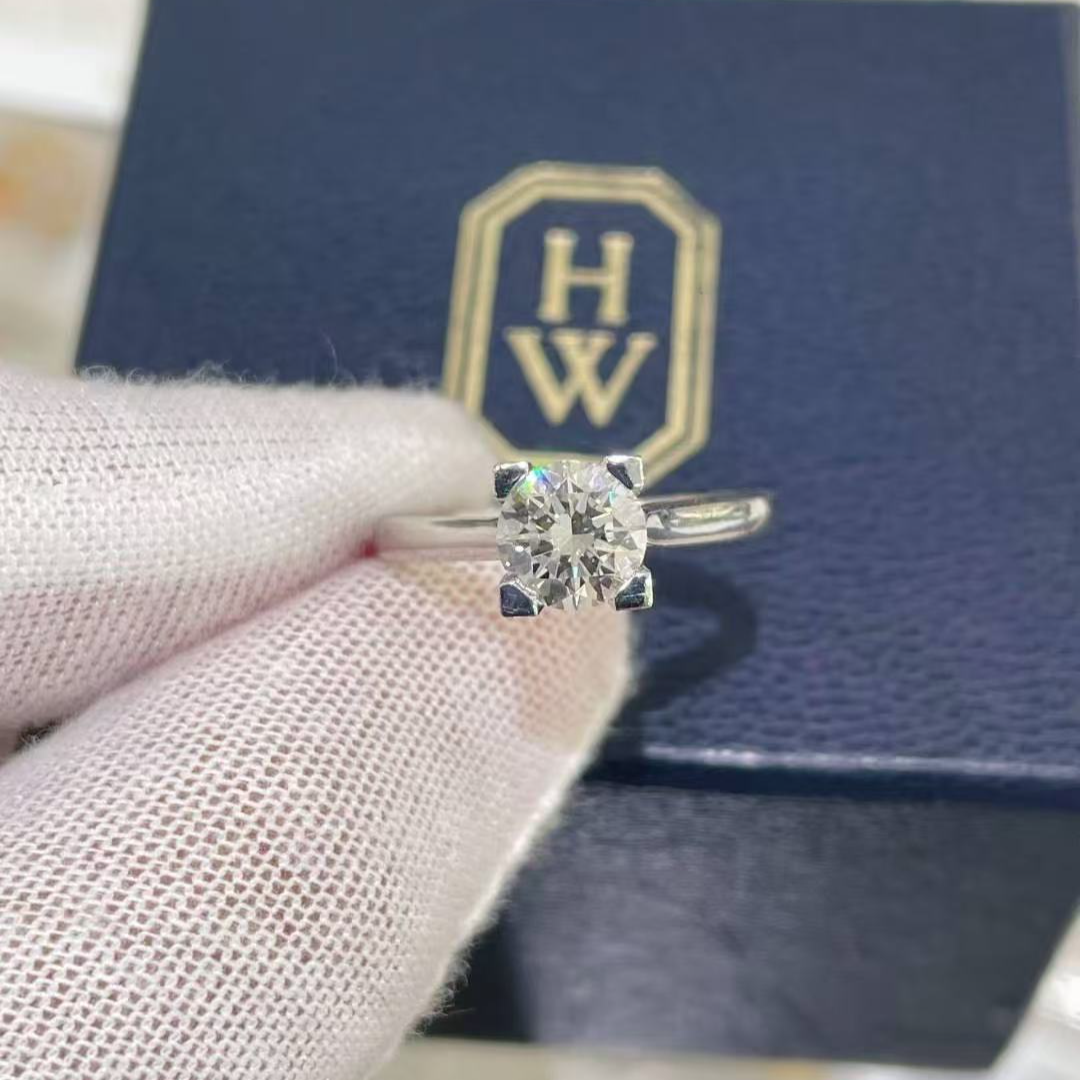 99新 Harry Winston/海瑞温斯顿 小花6珊 HW钻戒 1.01克拉E色 VS1