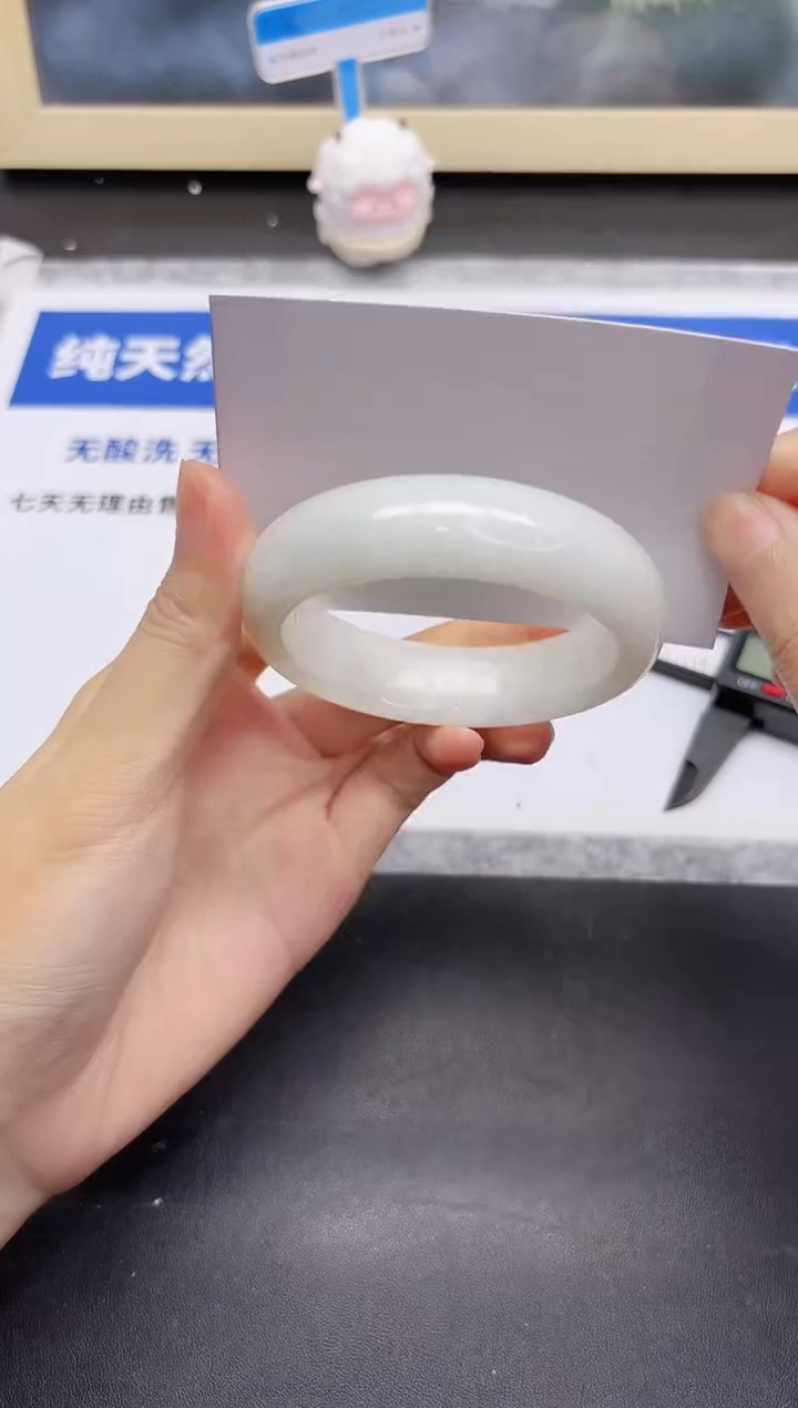 和田玉手镯未镶嵌125-54