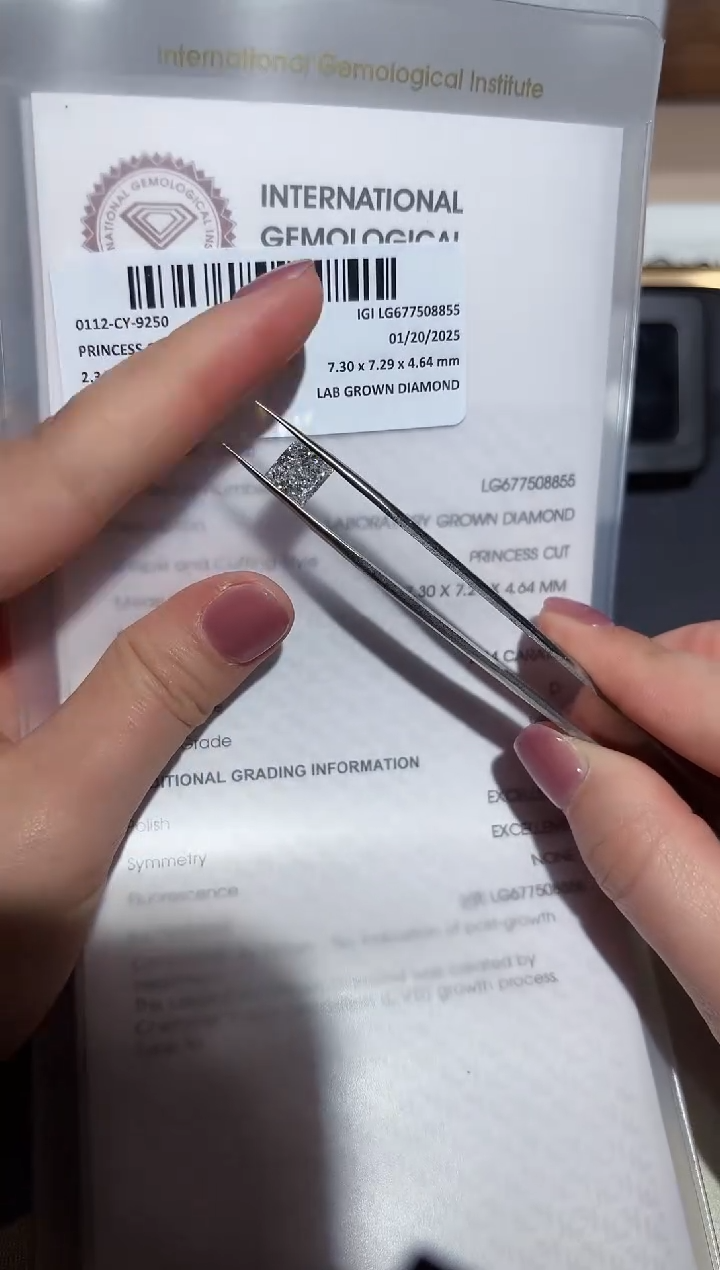 【闪购商品】实验室培育钻石裸石未镶嵌2.34D677508855