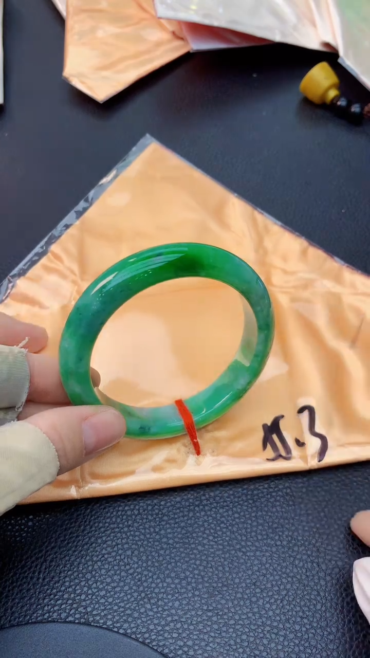 未镶嵌手镯翡翠1054261782