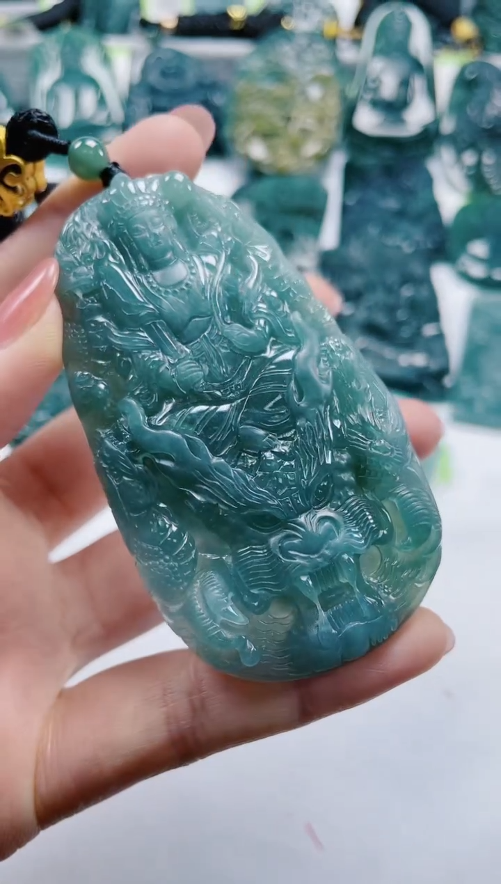 【闪购商品】翡翠颈饰未镶嵌