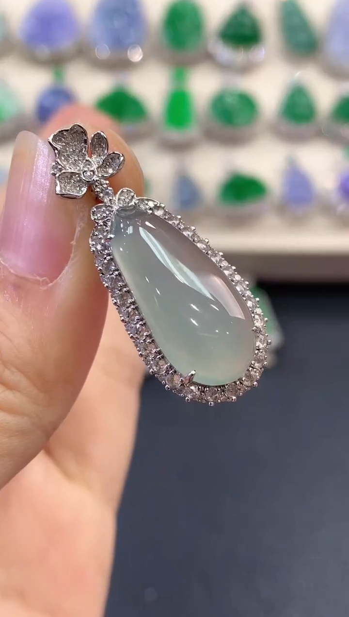 【闪购商品】翡翠吊坠(不含链)18K金镶嵌 C58