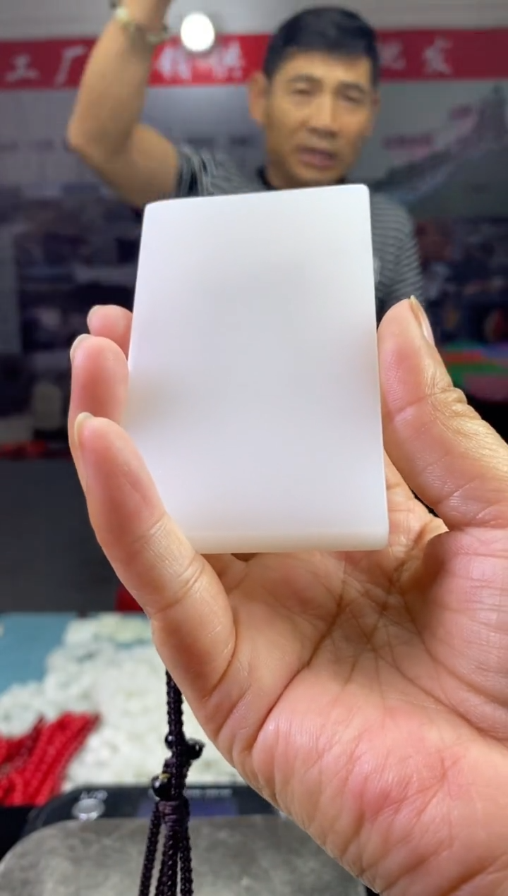 天然玉石未镶嵌颈饰001