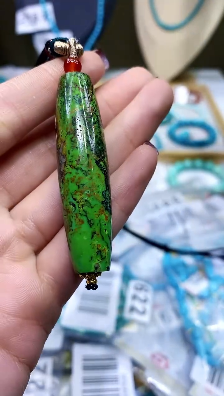 【闪购商品】绿松石吊坠未镶嵌193