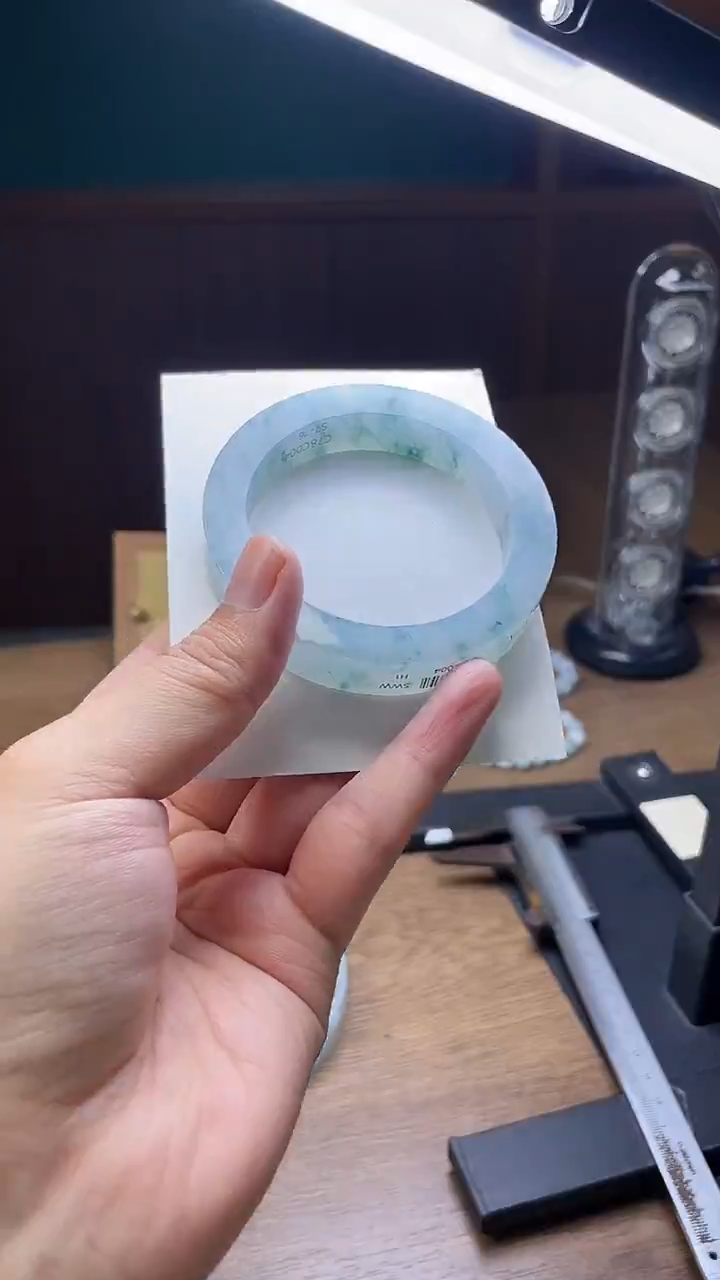 未镶嵌手镯定制翡翠悠**天定制