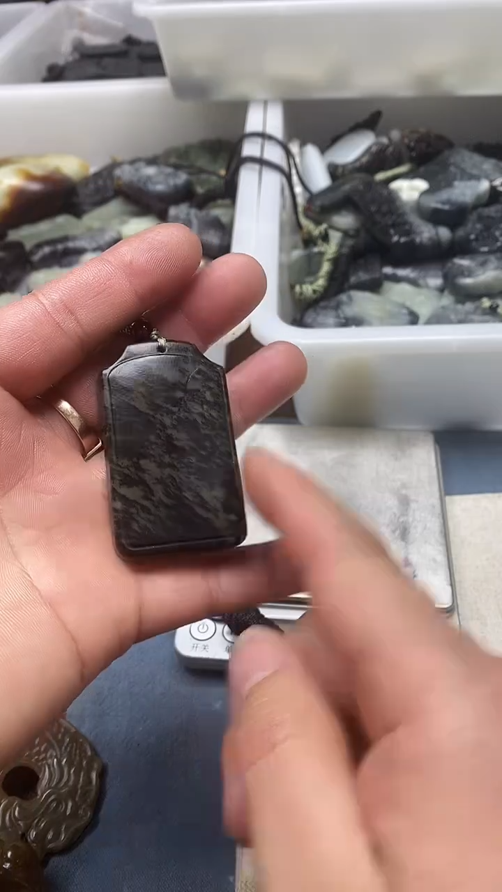 吊坠(不含链)未镶嵌和田玉1