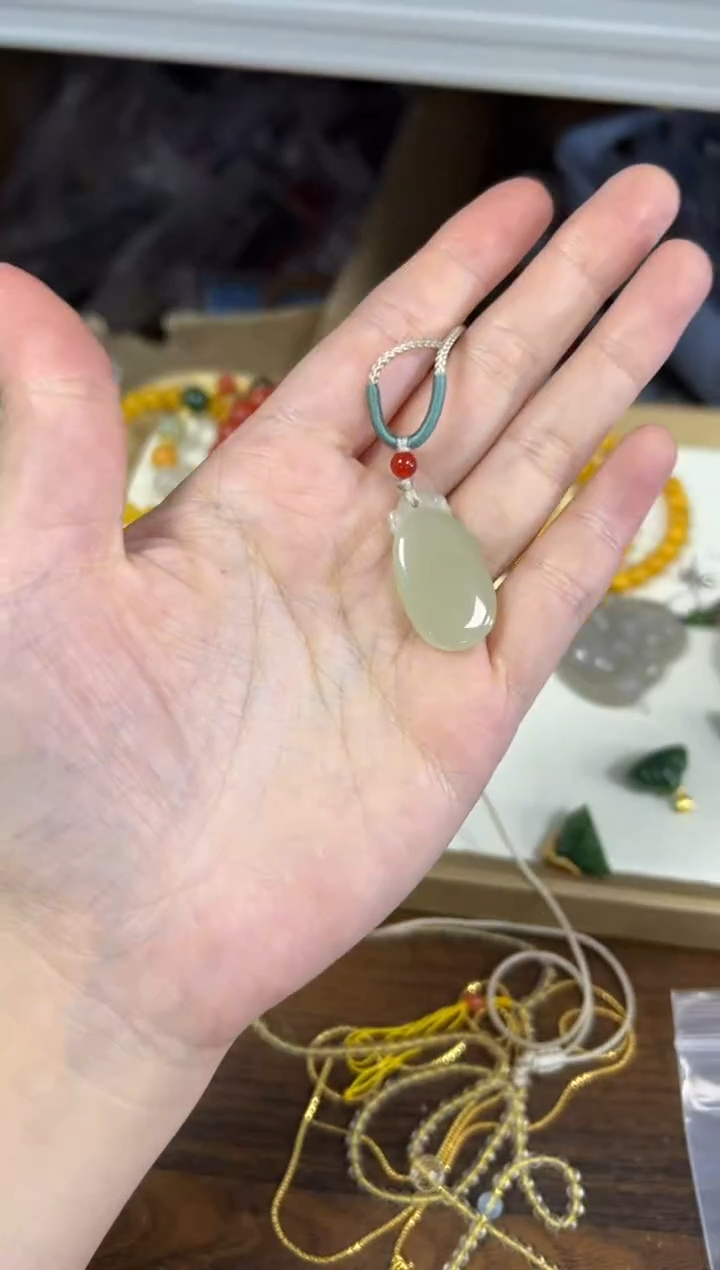 项链未镶嵌和田玉孤品和田玉晴水方排吊坠[97]