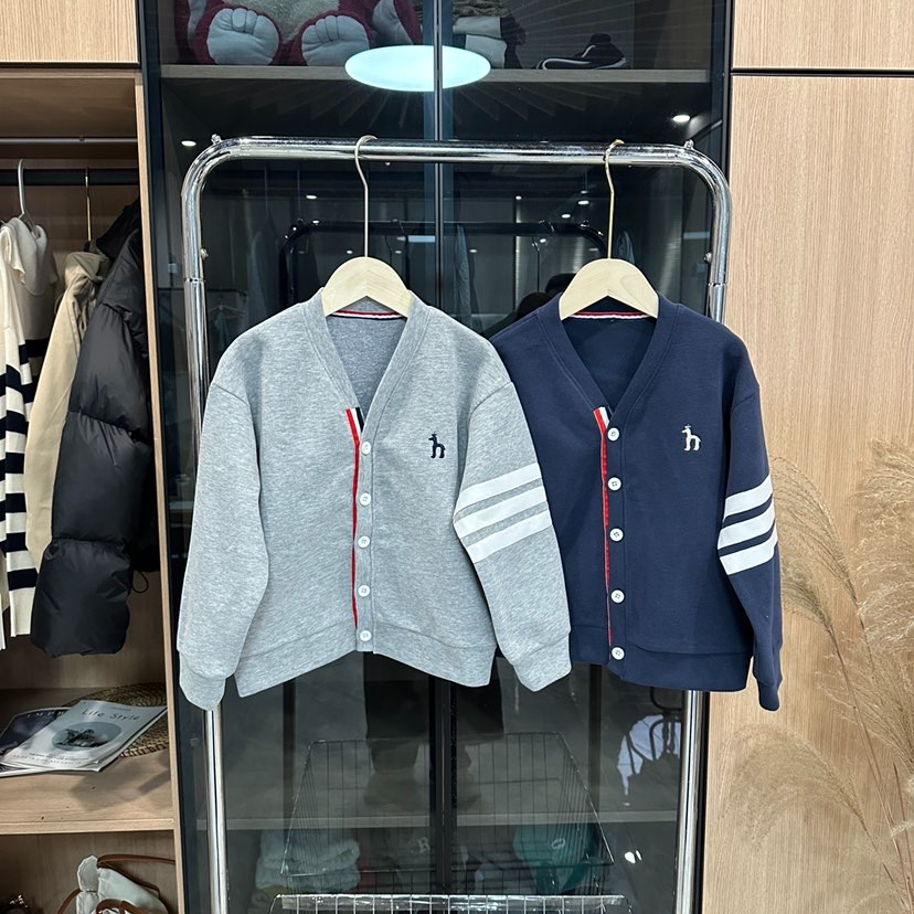 早春新款男童女童时尚休闲春款洋气韩版针织开衫外套