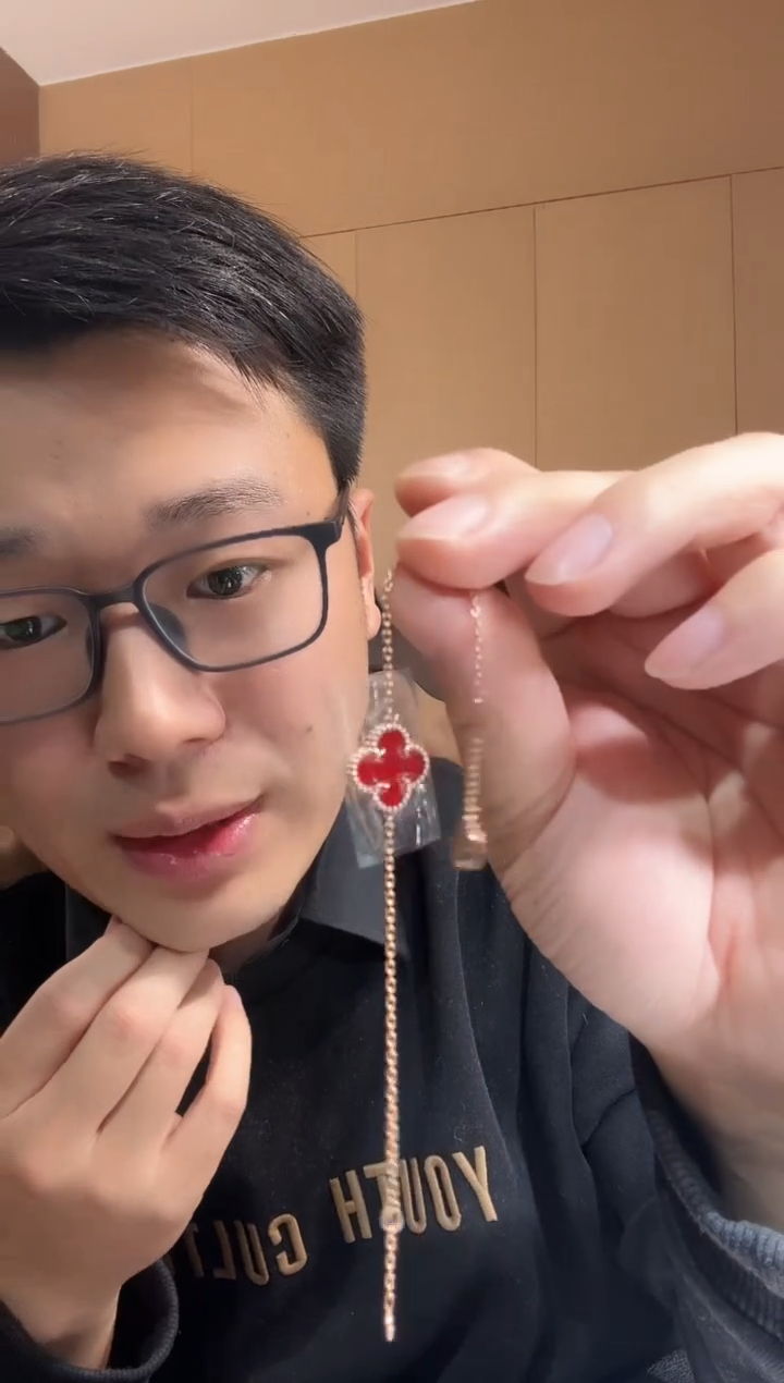 【闪购商品】玛瑙/玉髓手链18K金镶嵌红色k黄，单花手链GHJ