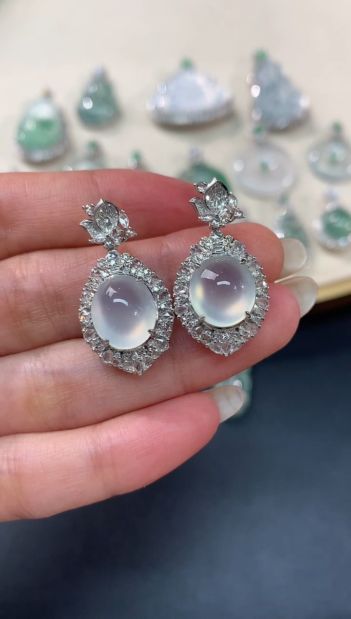 【闪购商品】翡翠吊坠(不含链)18K金镶嵌吊坠多样性发货一件A184|