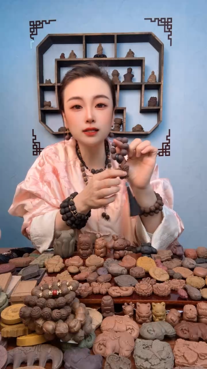 【闪购商品】泥塑瑕疵宫廷御制龙涎8颗手捻