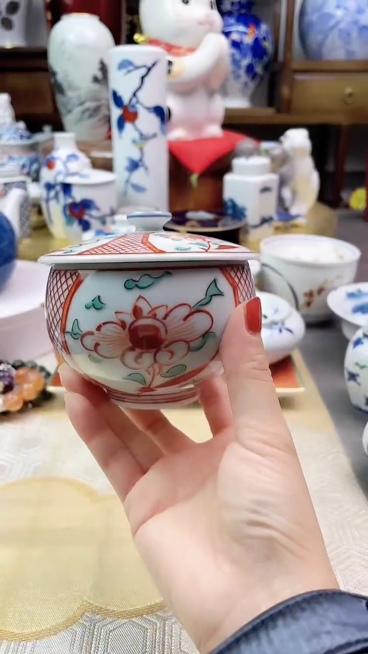 【闪购商品】盘日产赤绘盖杯一一