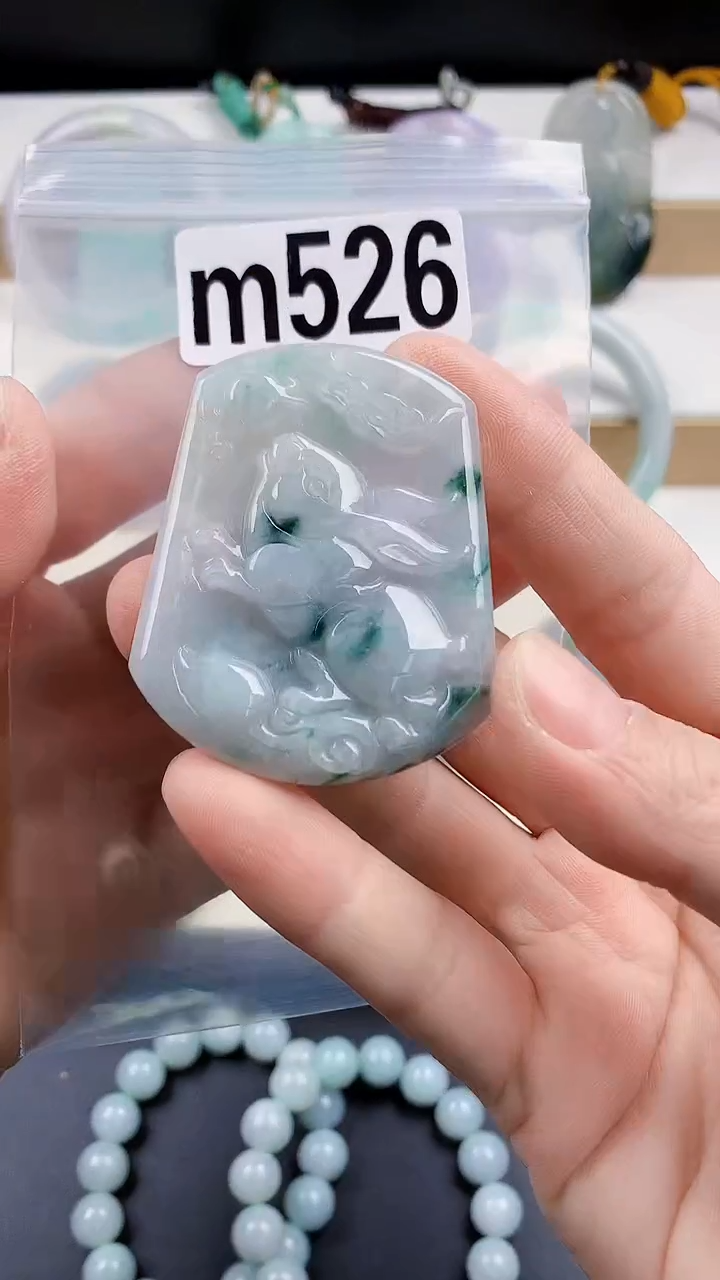 颈饰未镶嵌翡翠天然翡翠吊坠挂件