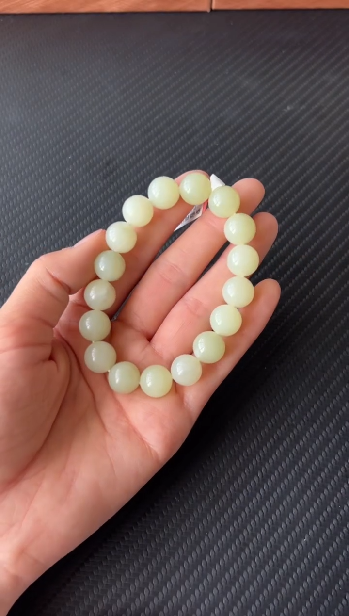 【闪购商品】和田玉手串未镶嵌若羌微色差卡12