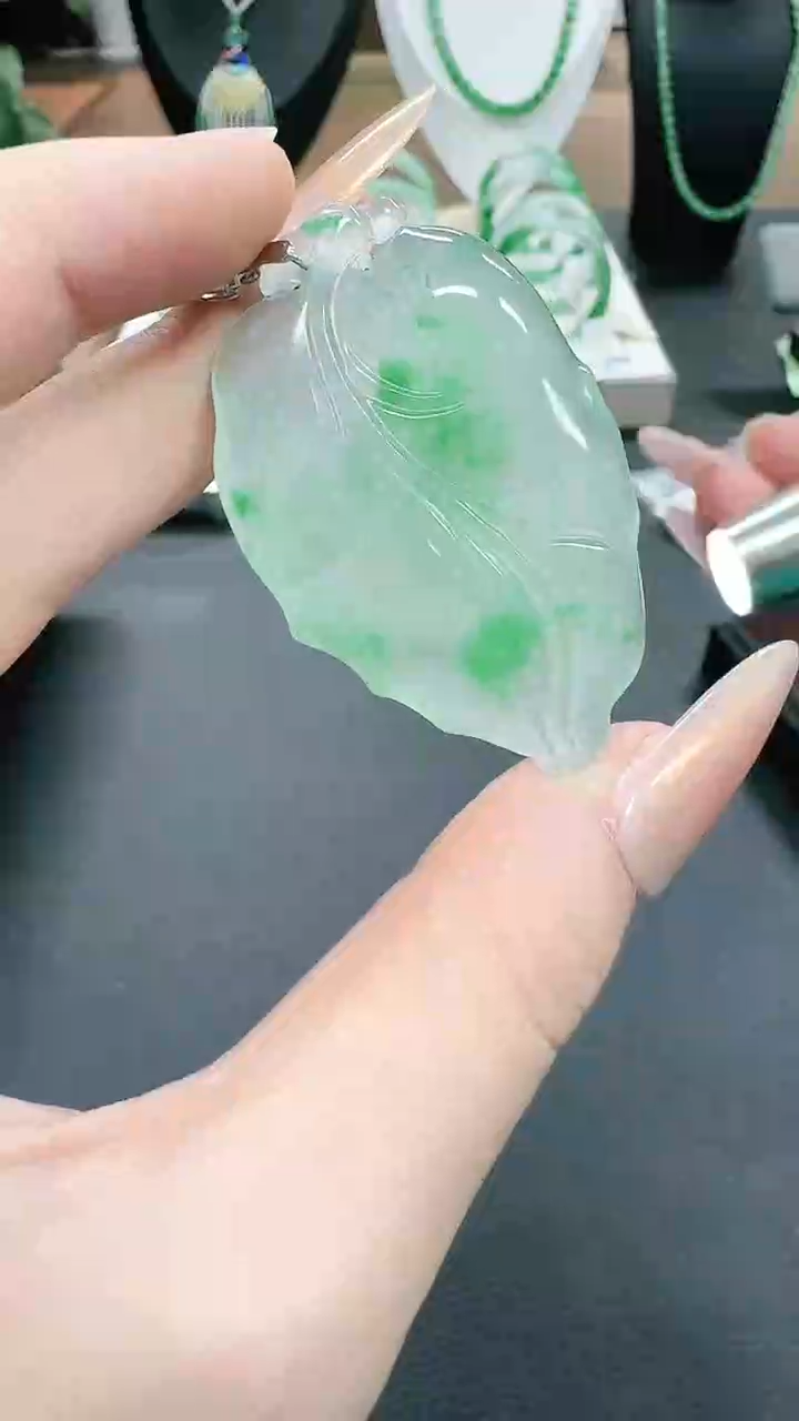 未镶嵌1石英质玉（非洲翠）/6848