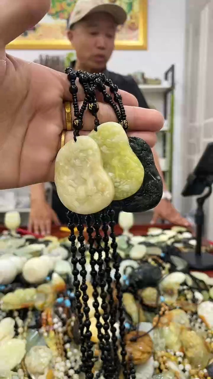岫玉未镶嵌吊坠多样性发货其中发一件