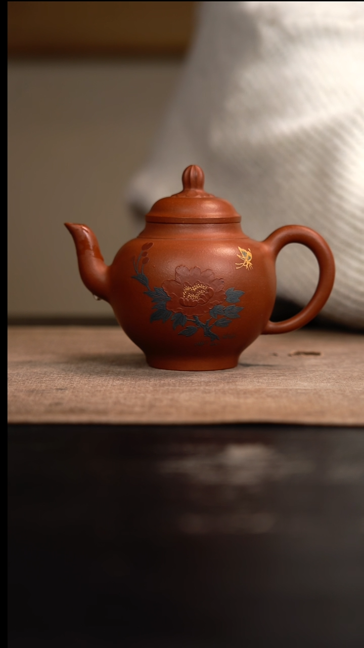 【闪购商品】紫砂茶壶宫灯壶清水泥堆绘200cc