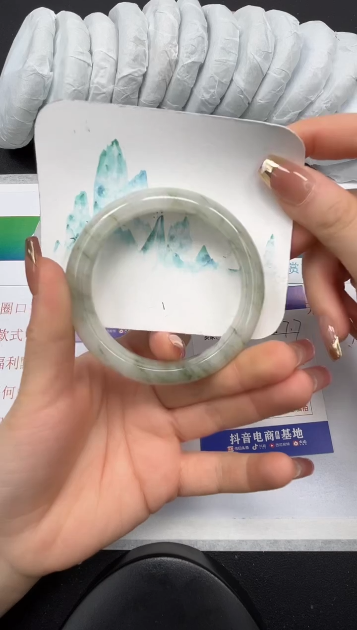 【闪购商品】石英质玉手镯合金219-57.7