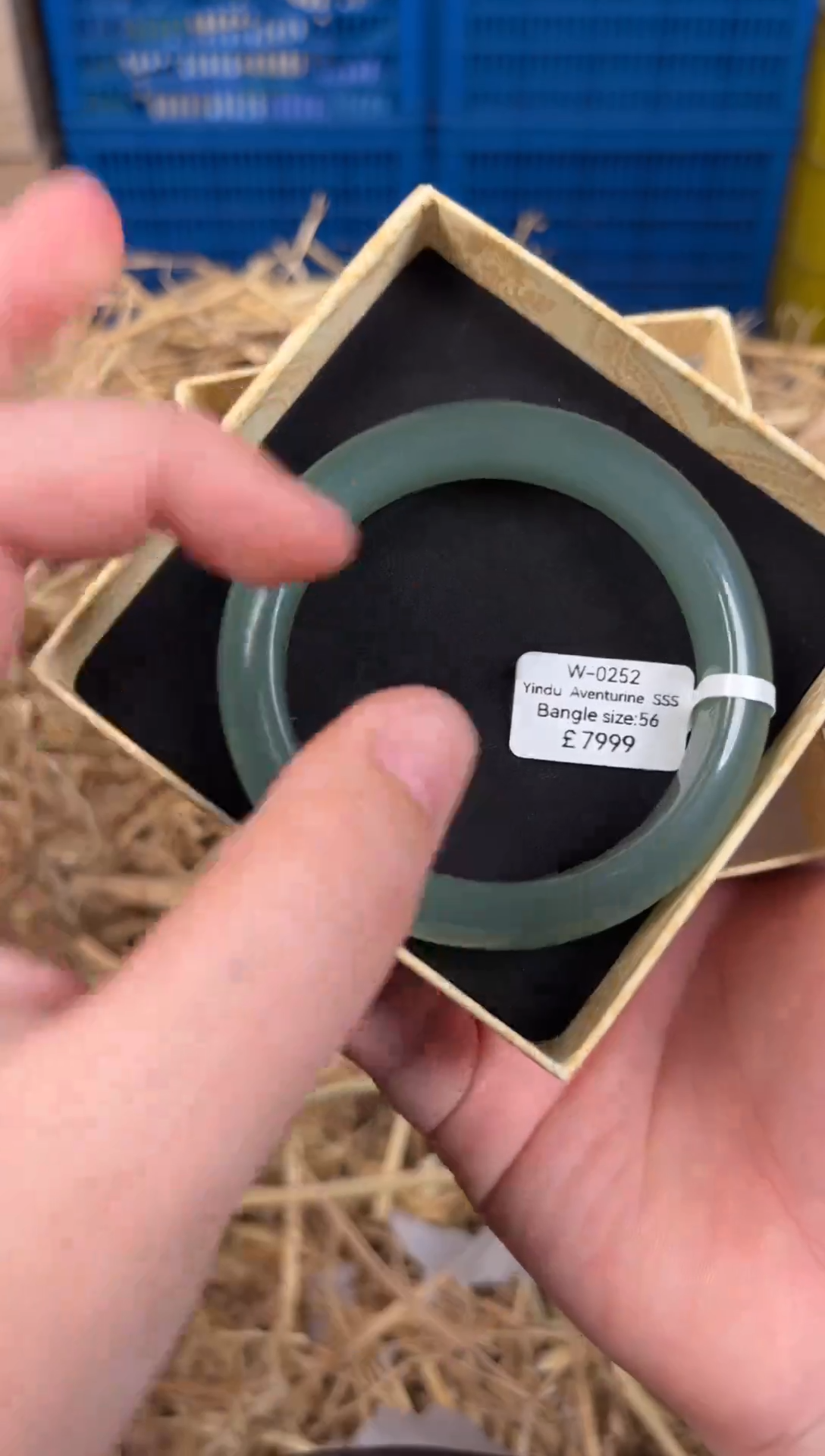 未镶嵌手镯石英质玉W0252