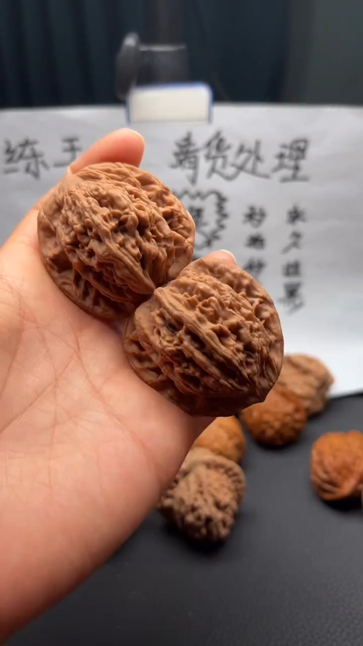 把件文玩核桃243虎头