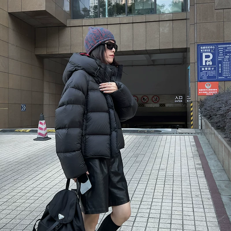 2024新款90白鸭绒羽绒服女款泡芙短款时尚百搭情侣连帽宽松潮流