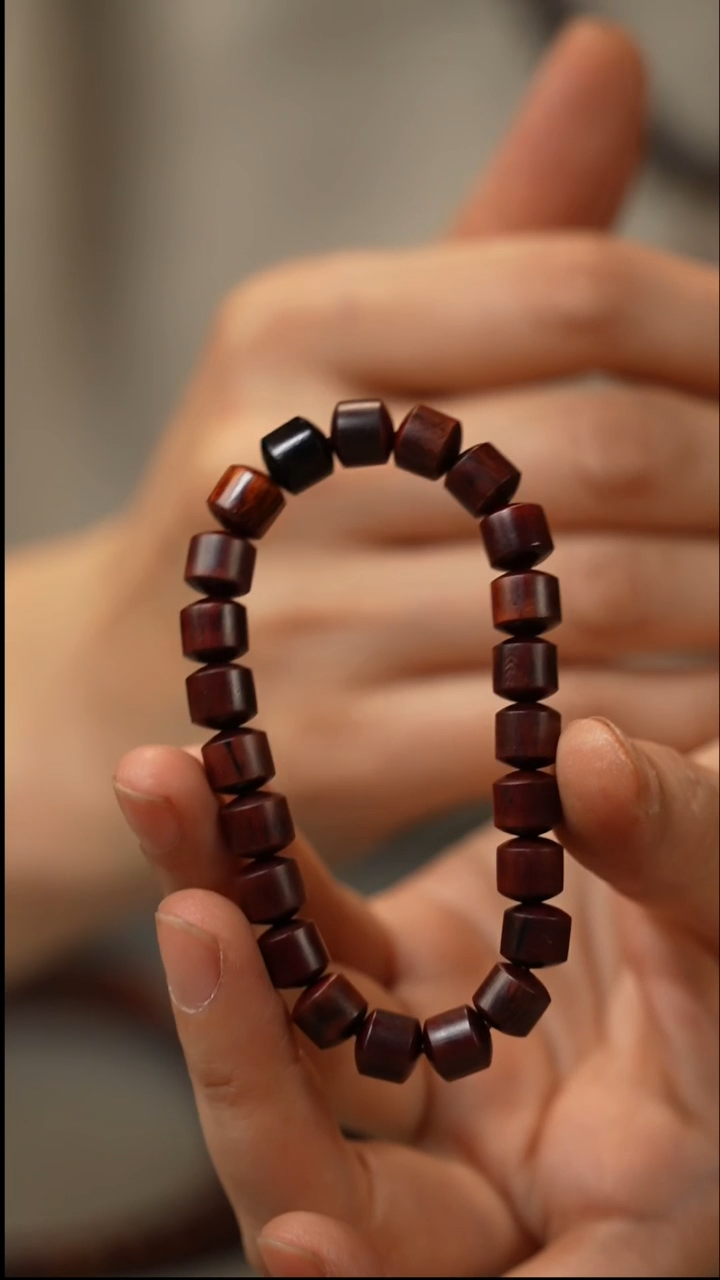 【闪购商品】降真香手串/手链红降8x8mm桶珠单圈-499