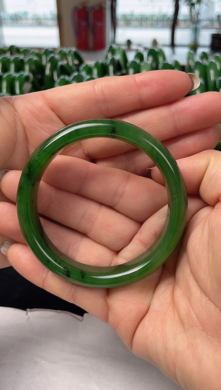 【闪购商品】和田玉（碧玉）手镯未镶嵌碧玉手镯