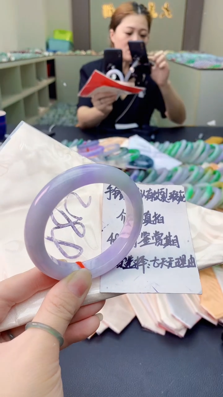 翡翠手镯未镶嵌1070043845