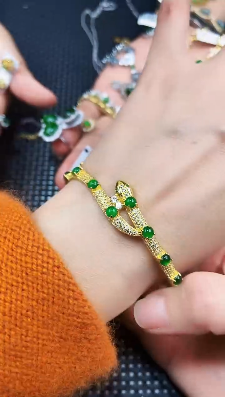 【闪购商品】翡翠手镯未镶嵌1111111111