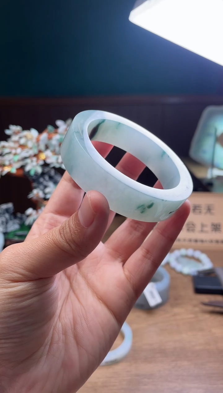 【闪购商品】定制翡翠手镯未镶嵌定制