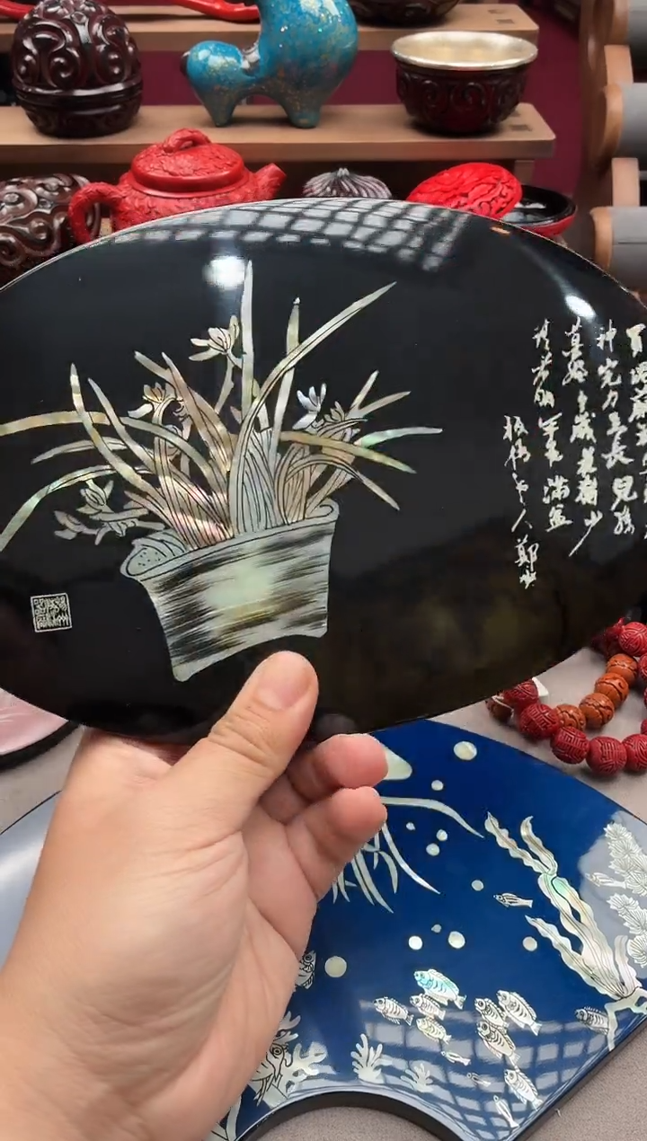 扬州漆器平磨腰圆兰花台屏