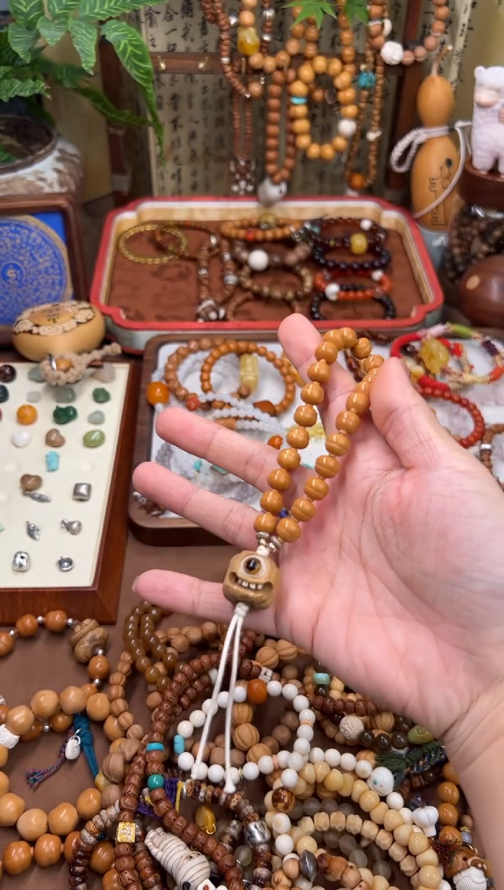 手串猴头核桃猴头雕刻小葫芦（大眼仔）单圈手持