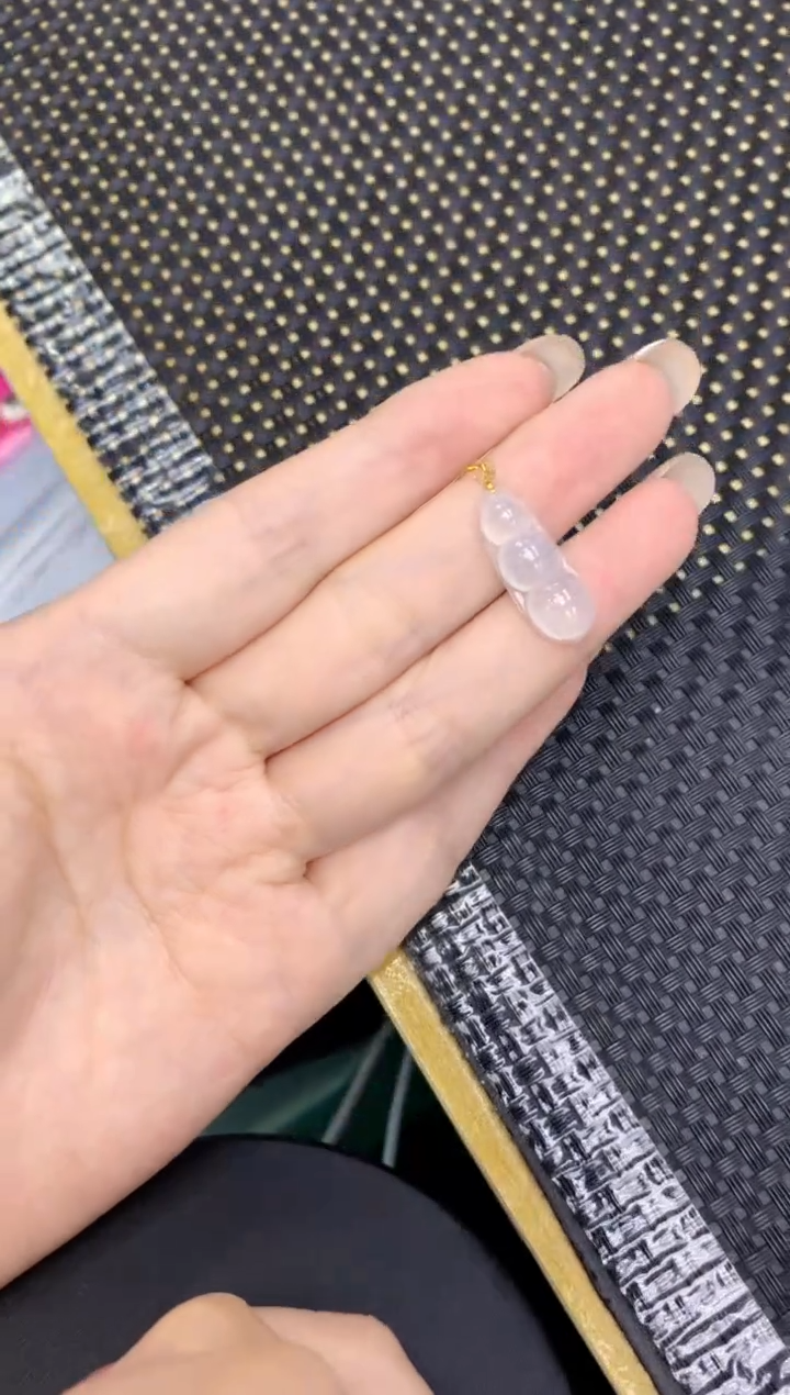 颈饰18K金镶嵌翡翠11111111