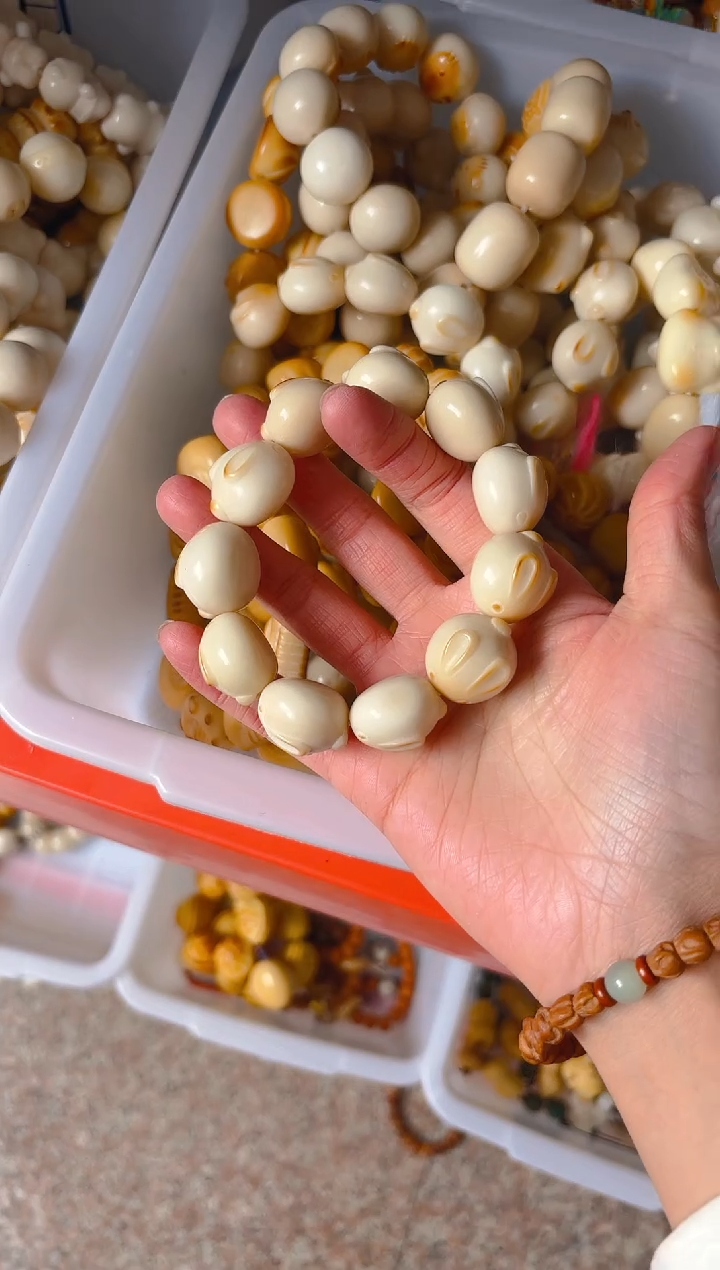 吊坠菩提根/象牙果馒头兔单圈 小兔