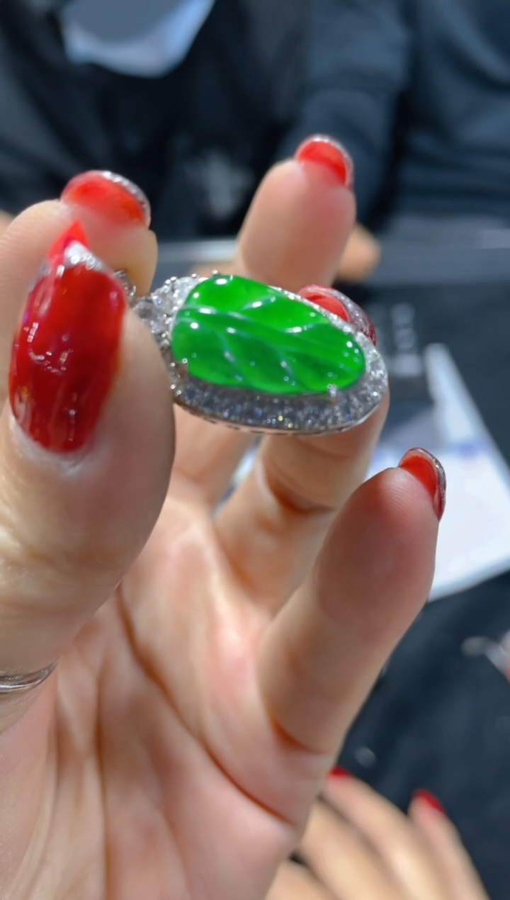 【闪购商品】定制翡翠未镶嵌天然A货翡翠多样性发货拍一发一