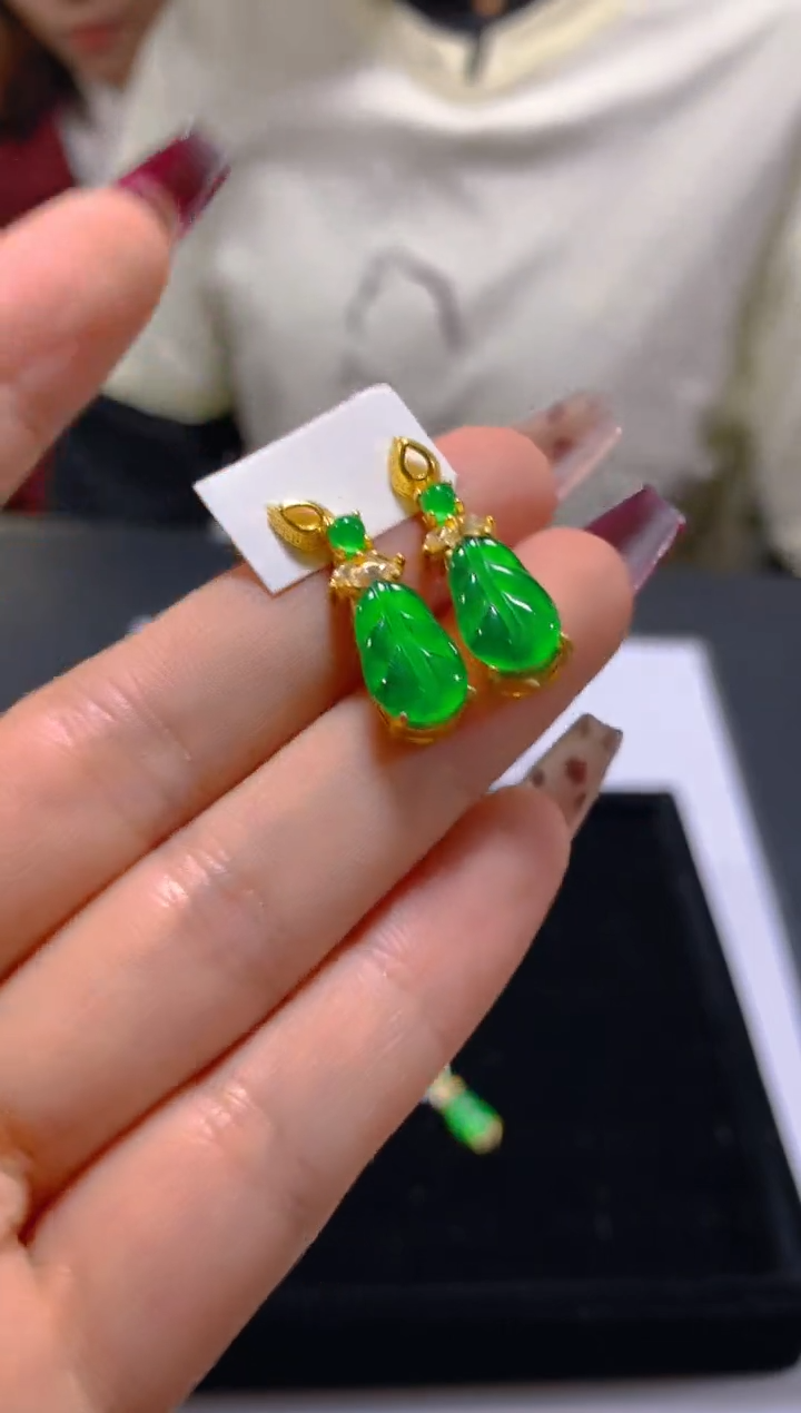 未镶嵌翡翠耳饰多样性发一