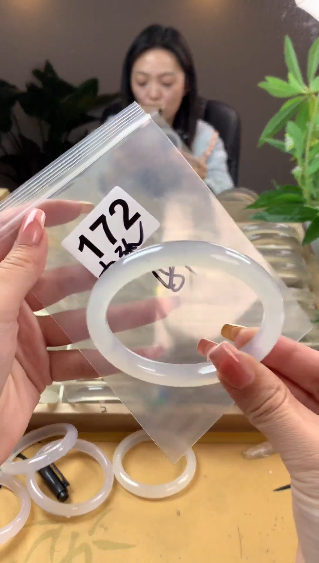 【闪购商品】玛瑙/玉髓手镯未镶嵌172