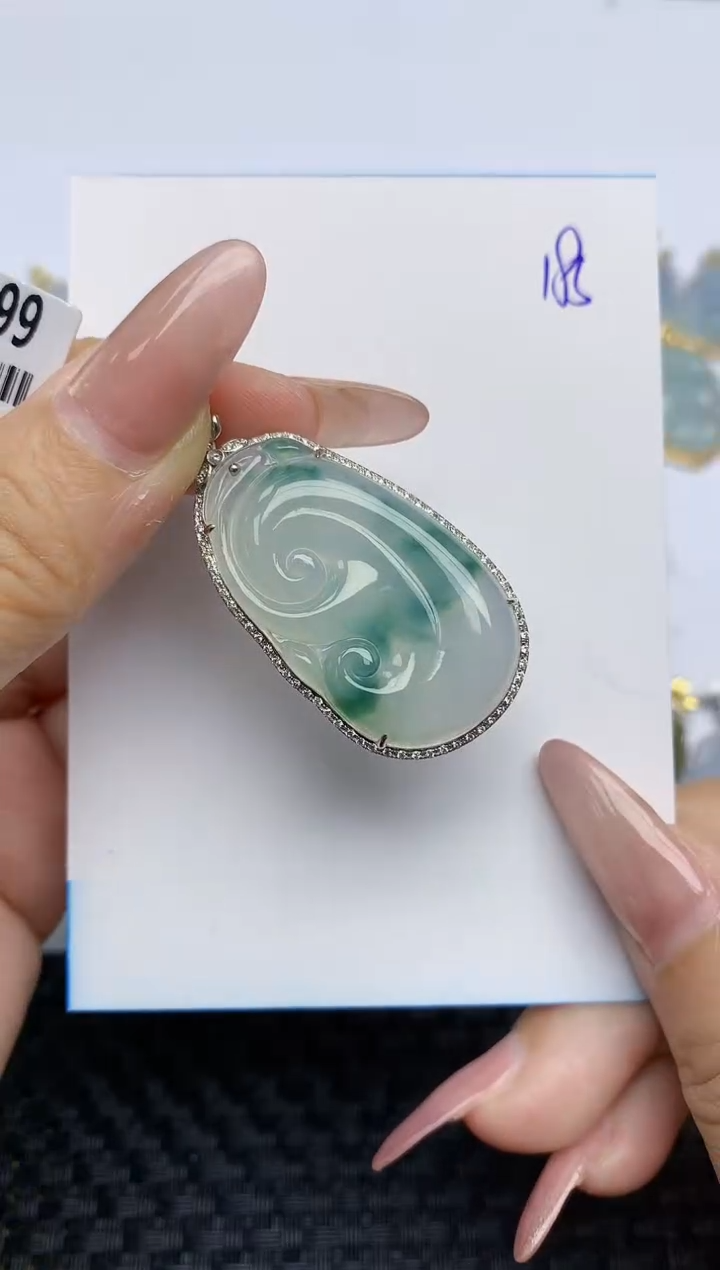 【闪购商品】翡翠颈饰18K金镶嵌天然A货翡翠 185