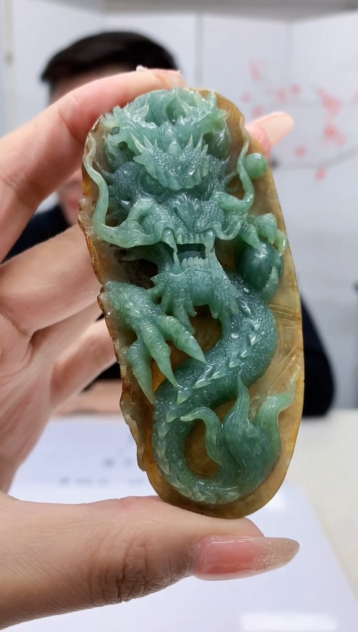 【闪购商品】定制翡翠未镶嵌5152MM-毛货挂件112