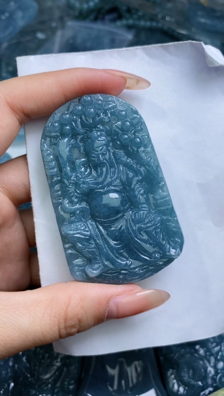 【闪购商品】翡翠颈饰未镶嵌           