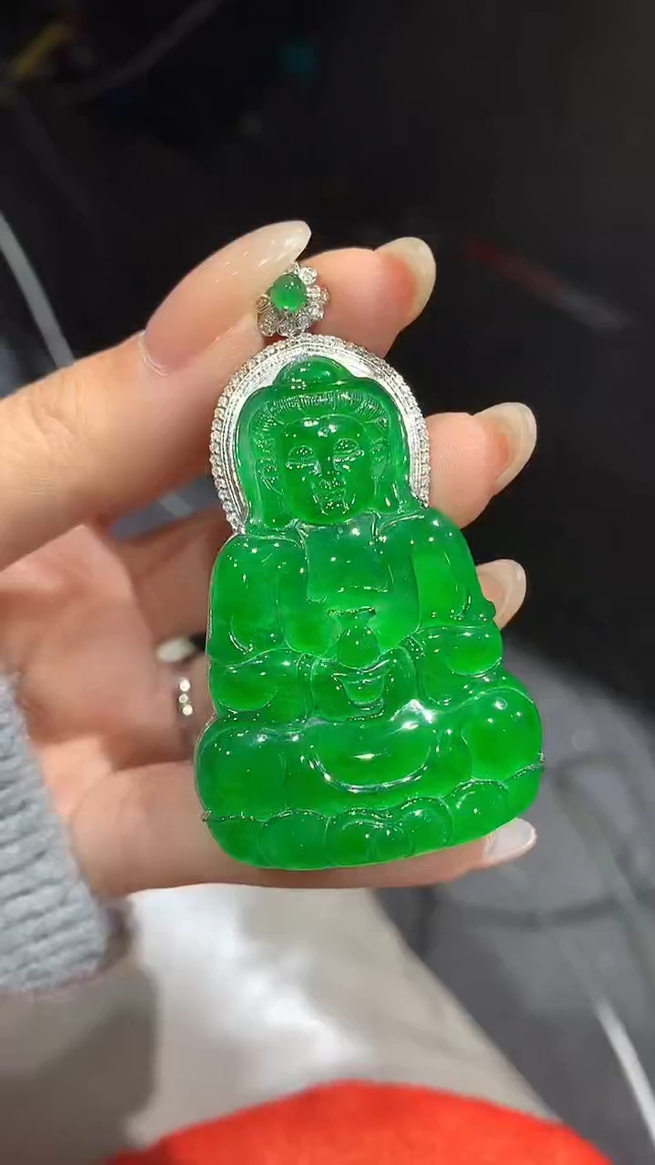 【闪购商品】翡翠吊坠(不含链)18K金镶嵌25团购