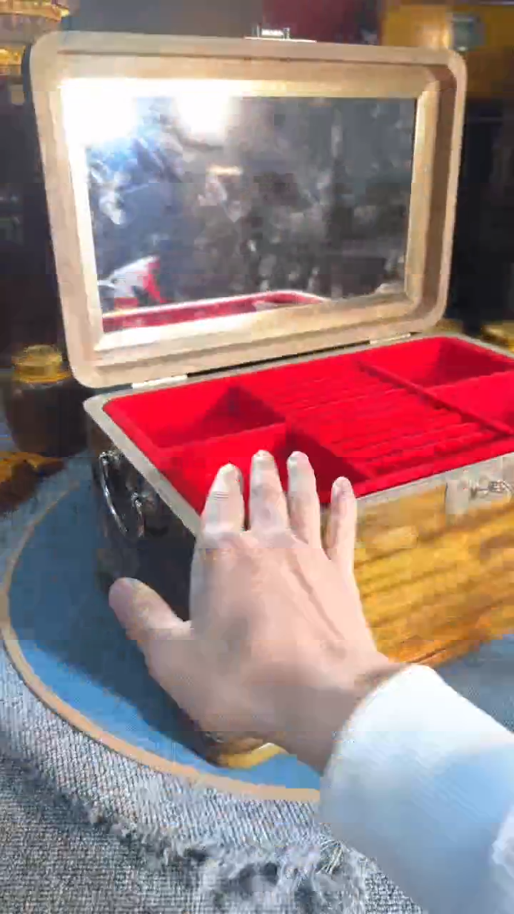 【闪购商品】乌木类成套家具阴沉彩礼箱   s33