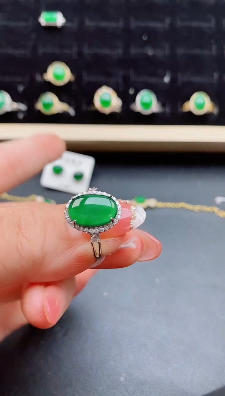 【闪购商品】翡翠戒指银S925镶嵌12121