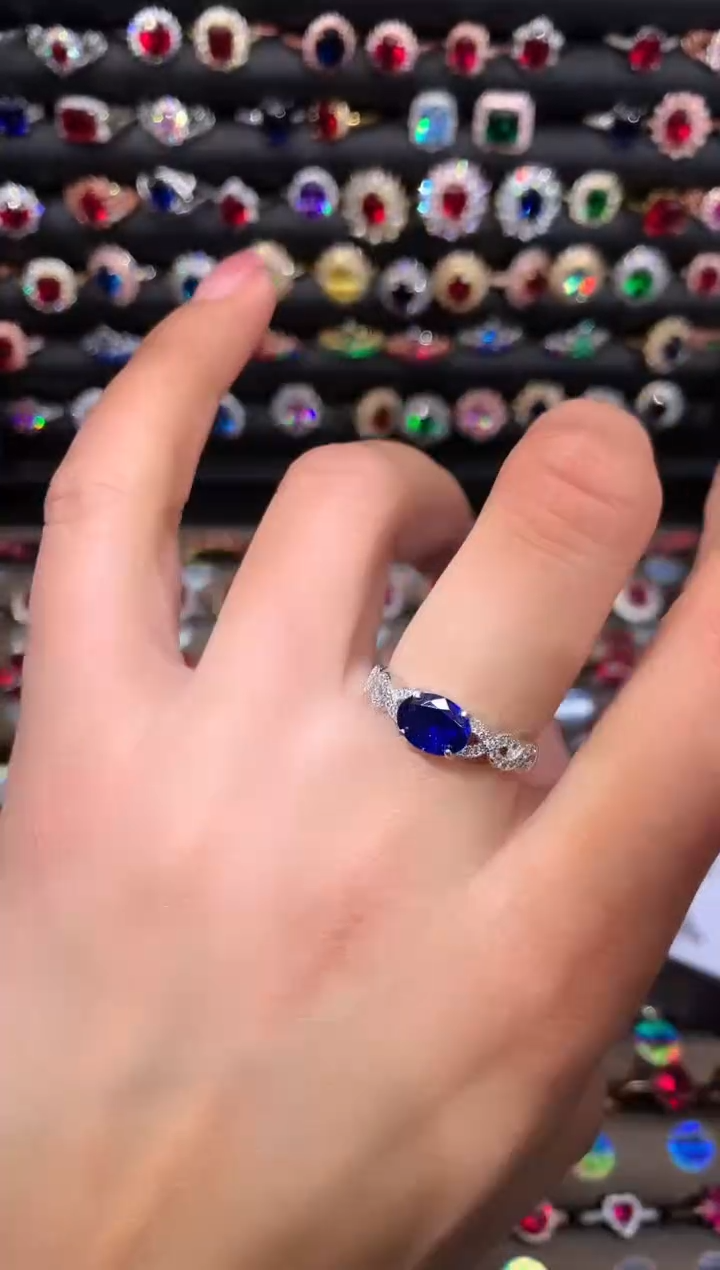 【闪购商品】蓝宝石戒指银S925镶嵌68